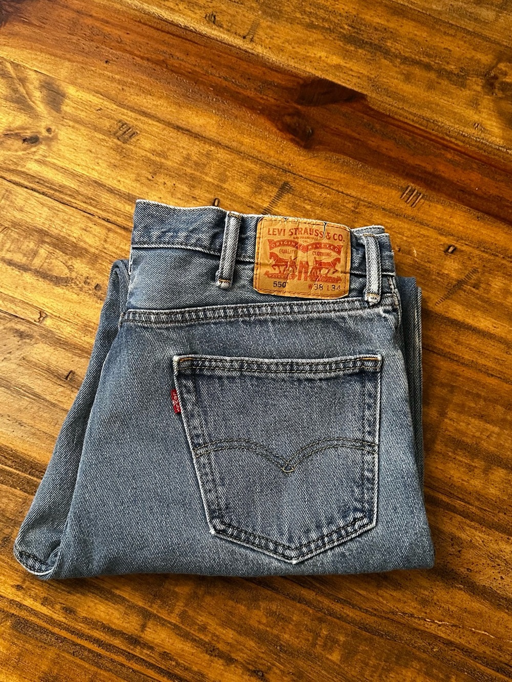 Levi's Men's Medium Blue Relaxed Jeans with Patch & Red Tab